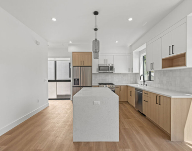 5839 Kester Avenue - Photo Thumbnail 1