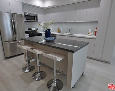 1526 Armacost Avenue - Photo Thumbnail 15