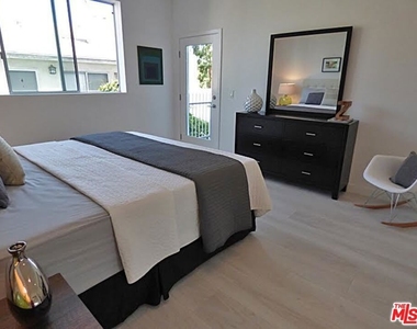 1526 Armacost Avenue - Photo Thumbnail 27