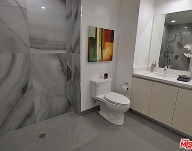 1526 Armacost Avenue - Photo Thumbnail 4