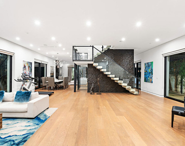 610 N Stanley Avenue - Photo Thumbnail 11