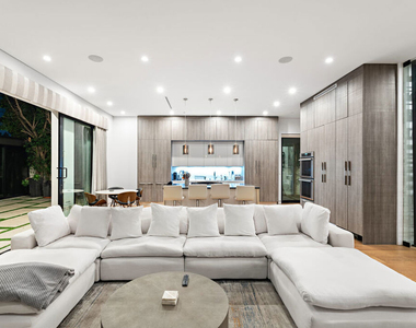 610 N Stanley Avenue - Photo Thumbnail 17