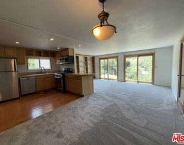 30473 Mulholland Hwy - Photo Thumbnail 12