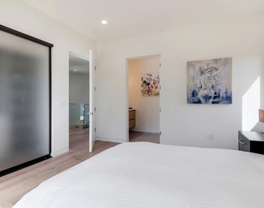 736 N Curson Avenue - Photo Thumbnail 35