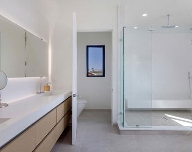 736 N Curson Avenue - Photo Thumbnail 31