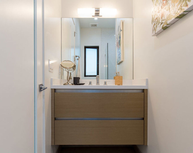 736 N Curson Avenue - Photo Thumbnail 37