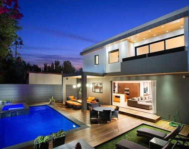 736 N Curson Avenue - Photo Thumbnail 2
