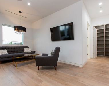 736 N Curson Avenue - Photo Thumbnail 29