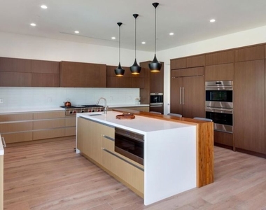 736 N Curson Avenue - Photo Thumbnail 24