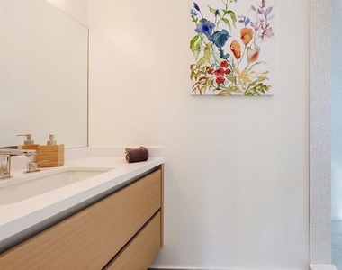 736 N Curson Avenue - Photo Thumbnail 39