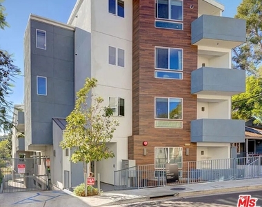 11912 Laurelwood Drive - Photo Thumbnail 2