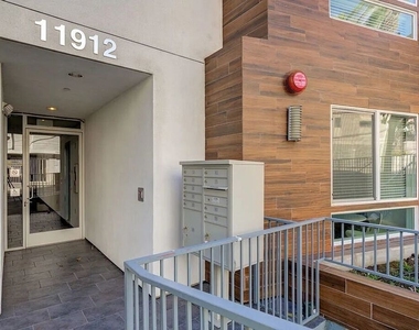 11912 Laurelwood Drive - Photo Thumbnail 3