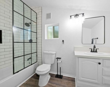 993 Cameron Drive - Photo Thumbnail 24