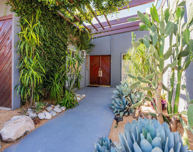 22705 Crespi Street - Photo Thumbnail 1