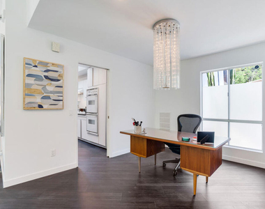 22705 Crespi Street - Photo Thumbnail 18