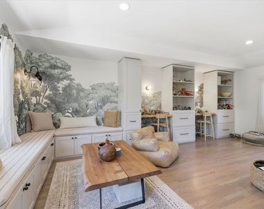 3240 Tilden Avenue - Photo Thumbnail 30