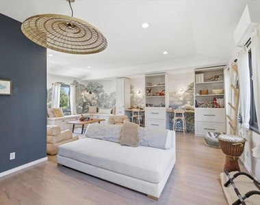 3240 Tilden Avenue - Photo Thumbnail 25
