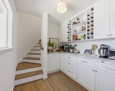 3240 Tilden Avenue - Photo Thumbnail 22