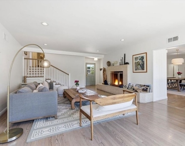 3240 Tilden Avenue - Photo Thumbnail 7
