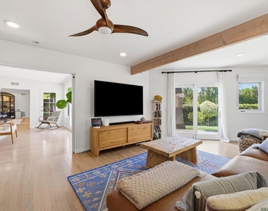 3240 Tilden Avenue - Photo Thumbnail 9