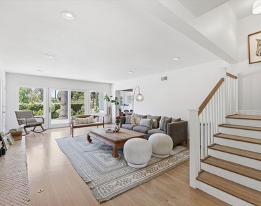 3240 Tilden Avenue - Photo Thumbnail 5