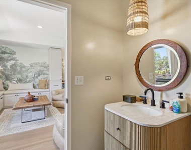 3240 Tilden Avenue - Photo Thumbnail 33