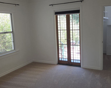 1204 N Hilldale Avenue - Photo Thumbnail 9
