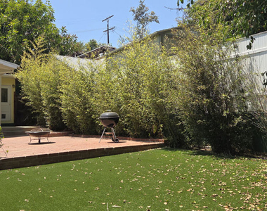 1204 N Hilldale Avenue - Photo Thumbnail 3
