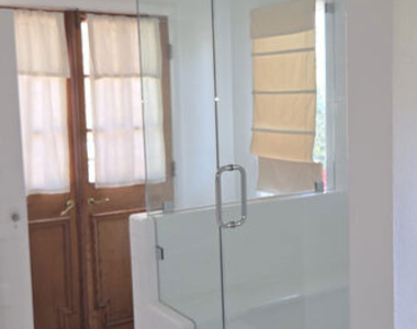 1204 N Hilldale Avenue - Photo Thumbnail 13