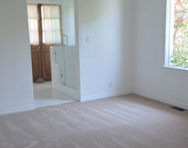 1204 N Hilldale Avenue - Photo Thumbnail 4