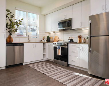 41545 Ivy Street - Photo Thumbnail 9