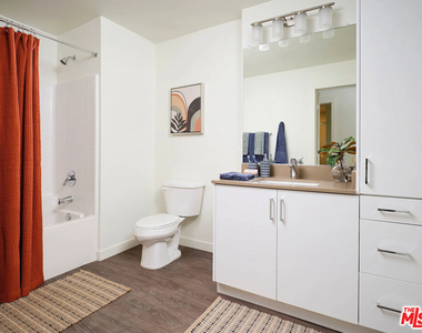 41545 Ivy Street - Photo Thumbnail 4