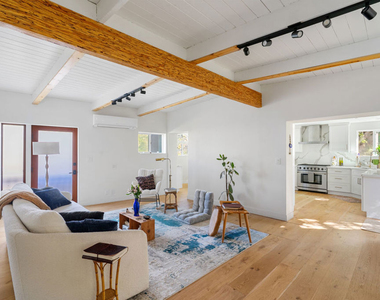 20402 Paradise Lane - Photo Thumbnail 2