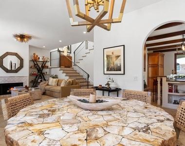 227 Neptune Ave - Photo Thumbnail 9