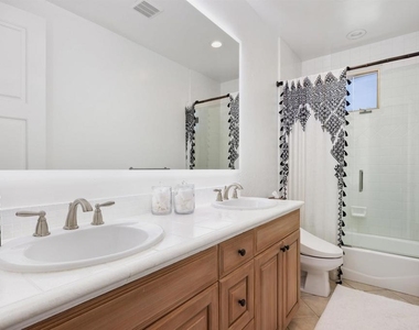 227 Neptune Ave - Photo Thumbnail 26