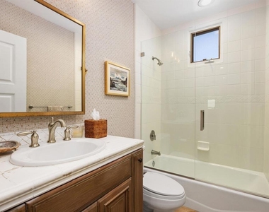 227 Neptune Ave - Photo Thumbnail 16