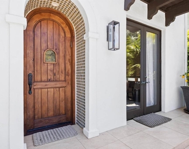227 Neptune Ave - Photo Thumbnail 3