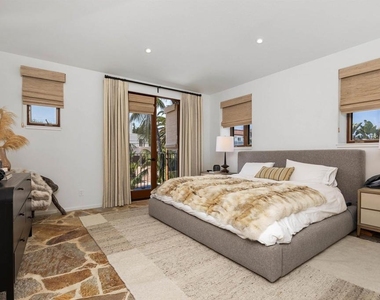 227 Neptune Ave - Photo Thumbnail 19