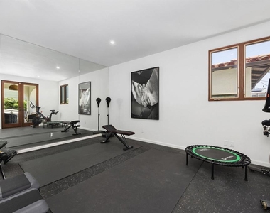 227 Neptune Ave - Photo Thumbnail 15