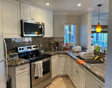 7425 Charmant Dr - Photo Thumbnail 4