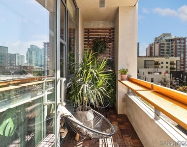 1050 Island Ave - Photo Thumbnail 12