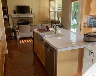 17136 Patina Street - Photo Thumbnail 4