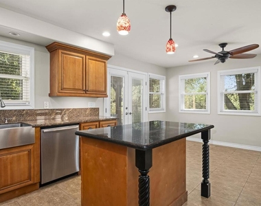 885 Eldorado Drive - Photo Thumbnail 10