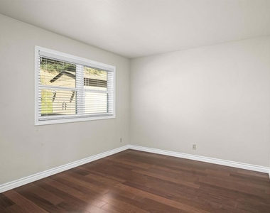 885 Eldorado Drive - Photo Thumbnail 15