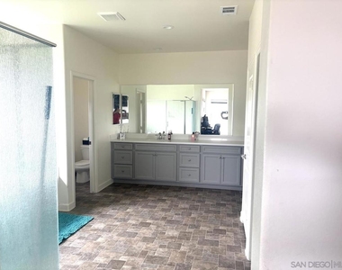 4633 Quiet Ridge Lane - Photo Thumbnail 16