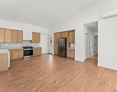 4052 Sequoia St - Photo Thumbnail 5