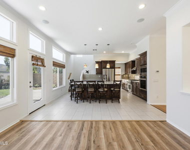 2946 Venezia Lane - Photo Thumbnail 11