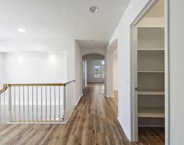 2946 Venezia Lane - Photo Thumbnail 16