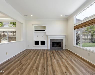 2946 Venezia Lane - Photo Thumbnail 10
