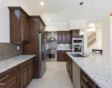 2946 Venezia Lane - Photo Thumbnail 13